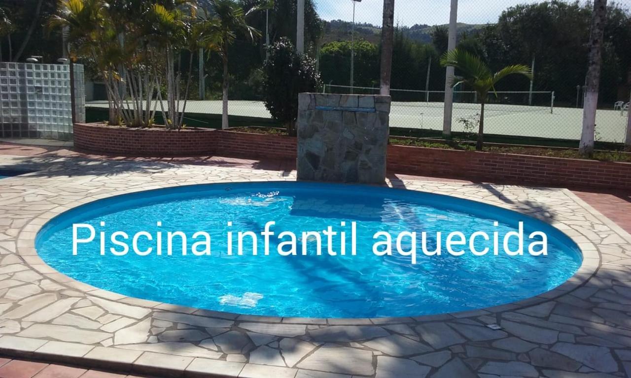 Flat No Apart-Hotel Cavalinho Branco Com Piscina Aquecida 1D8 อากวัสจิลิงดอยา ภายนอก รูปภาพ