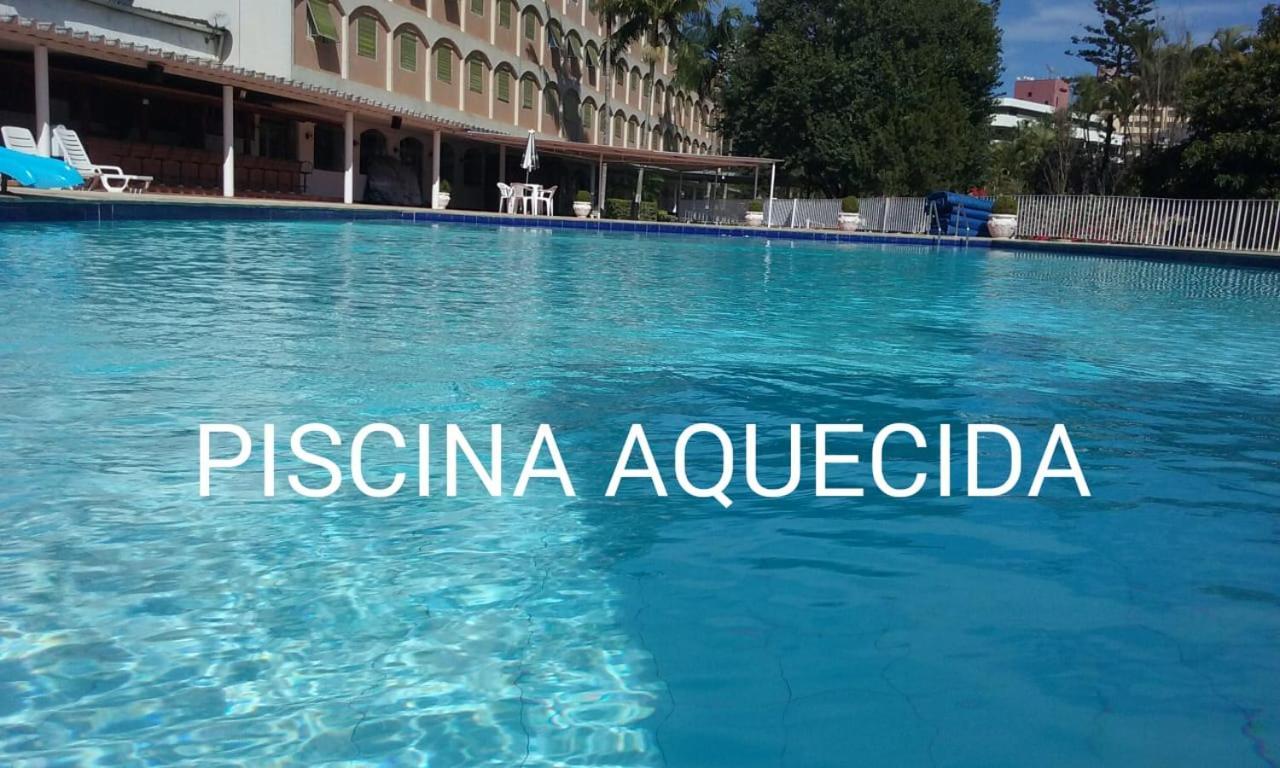 Flat No Apart-Hotel Cavalinho Branco Com Piscina Aquecida 1D8 อากวัสจิลิงดอยา ภายนอก รูปภาพ